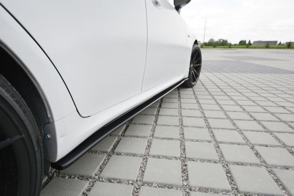 Maxton Design Difusores de taloneras laterales para Lexus IS Mk2 - imagen 2