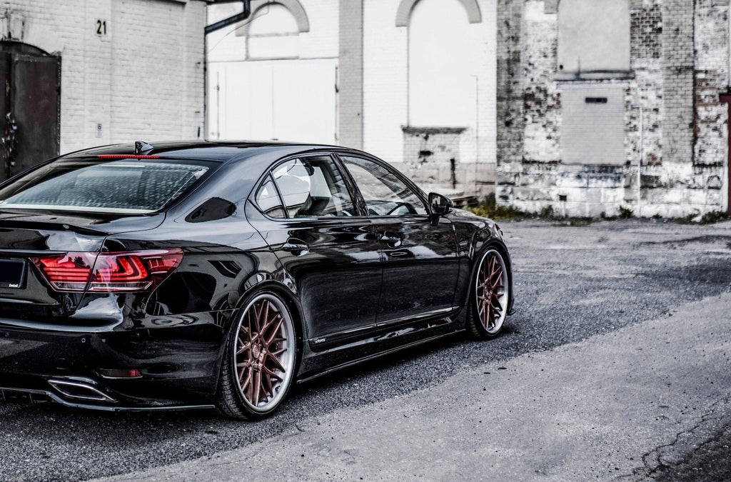 Maxton Design Difusores de taloneras laterales para Lexus LS Long Wheelbase Mk4 Facelift - imagen 2