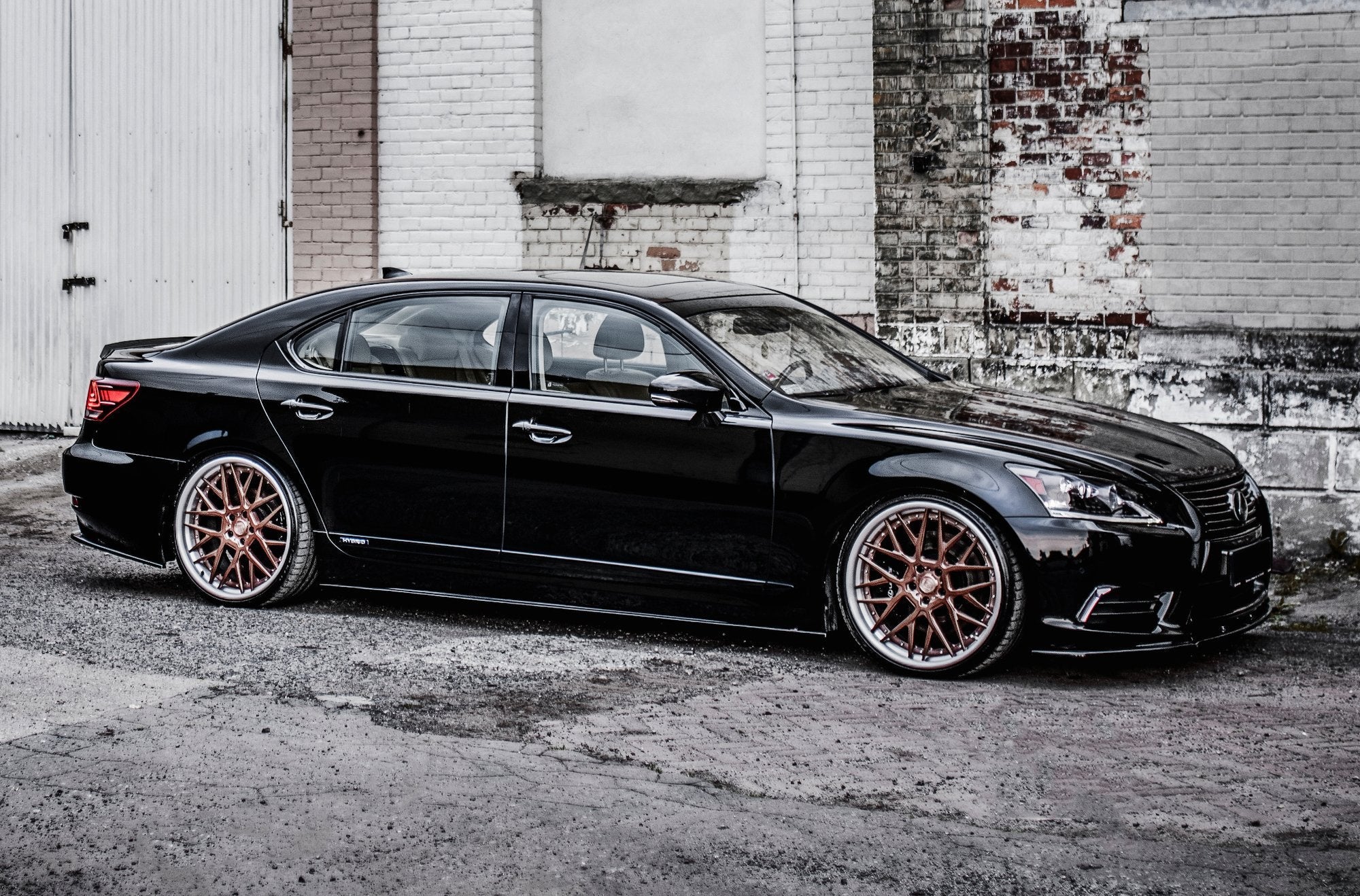 Maxton Design Difusores de taloneras laterales para Lexus LS Long Wheelbase Mk4 Facelift - imagen 1