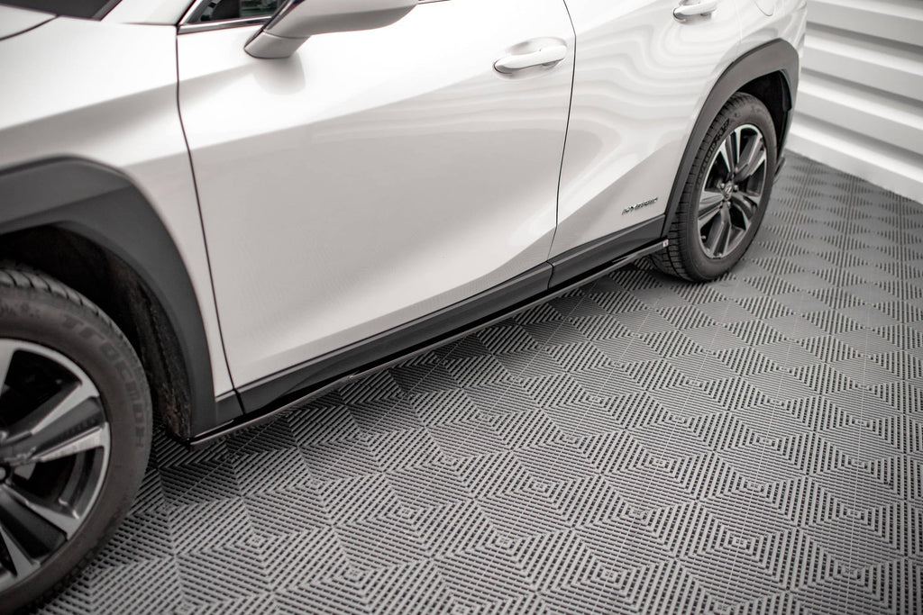 Maxton Design Difusores de taloneras laterales para Lexus UX Mk1 - imagen 1