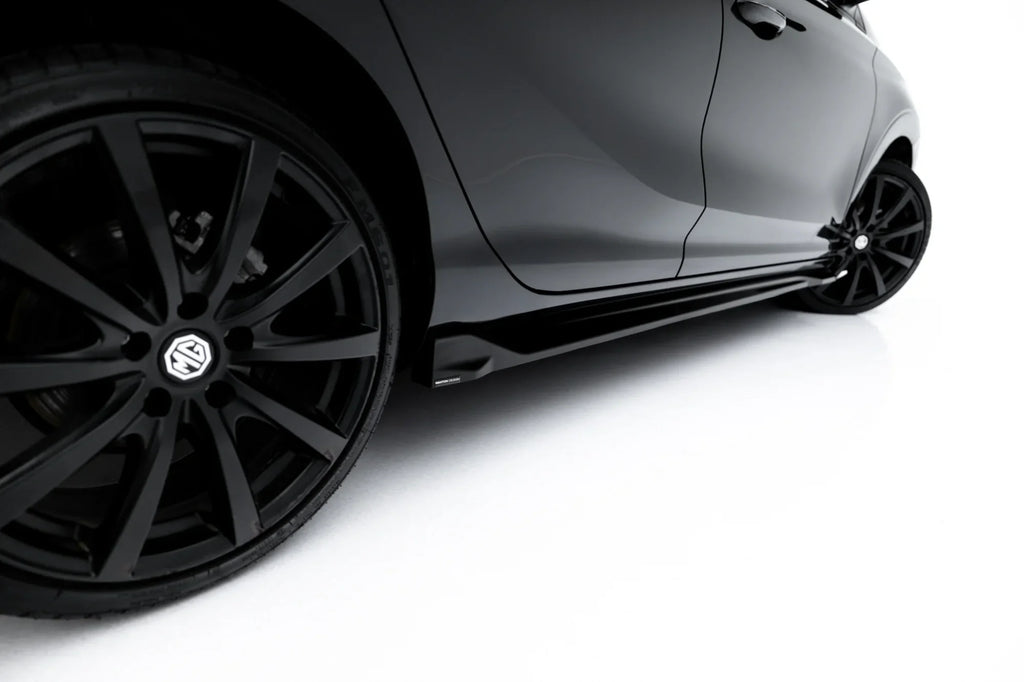 Maxton Design Difusores de taloneras laterales para MG 3 Mk1 - imagen 3