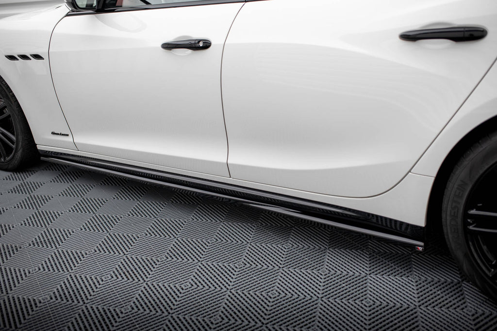 Maxton Design Difusores de taloneras laterales para Maserati Ghibli Mk3 Facelift - imagen 3