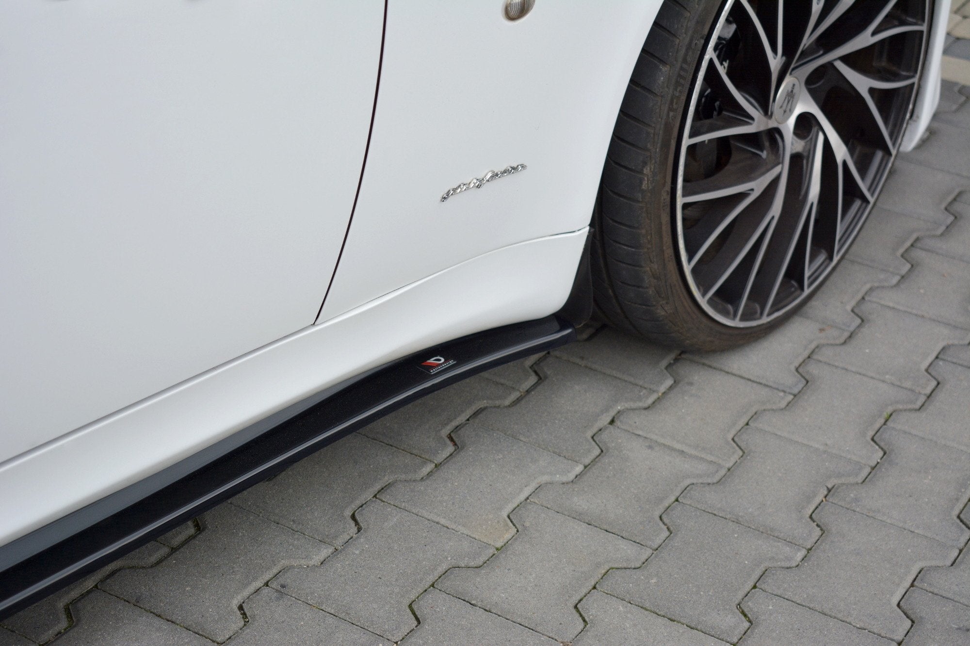 Maxton Design Difusores de taloneras laterales para Maserati Quattroporte Mk5 Facelift - imagen 3
