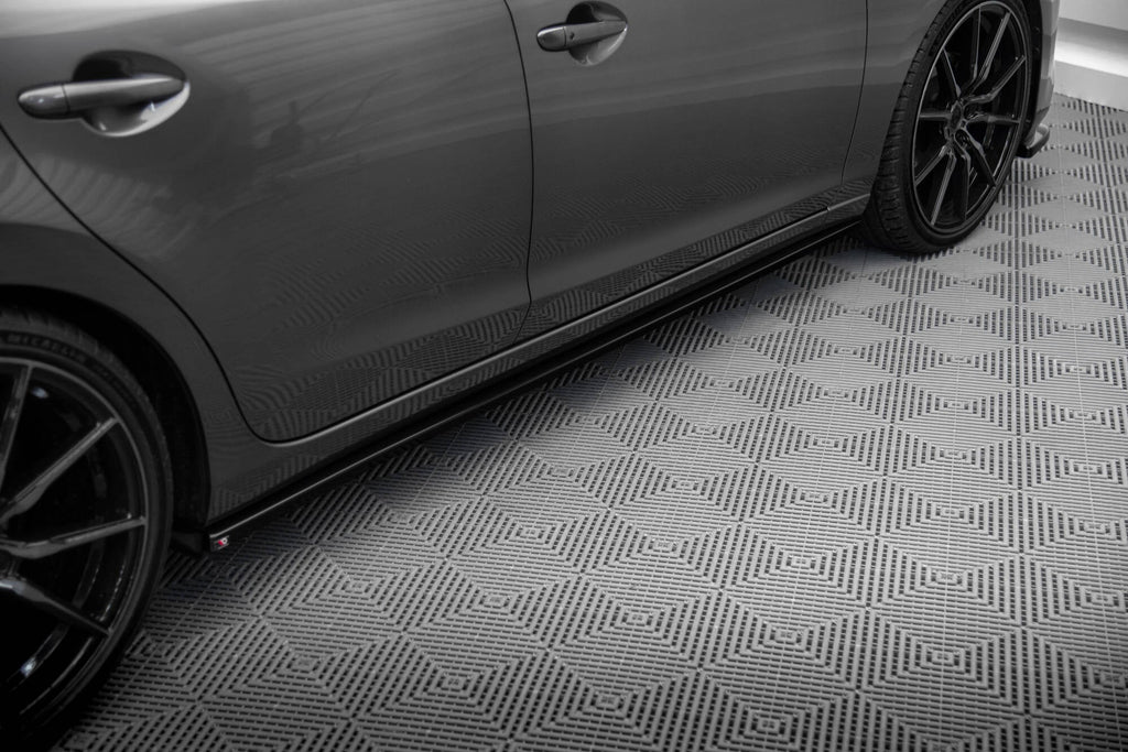 Maxton Design Difusores de taloneras laterales para Mazda 6 Estate Mk3 Facelift - imagen 1