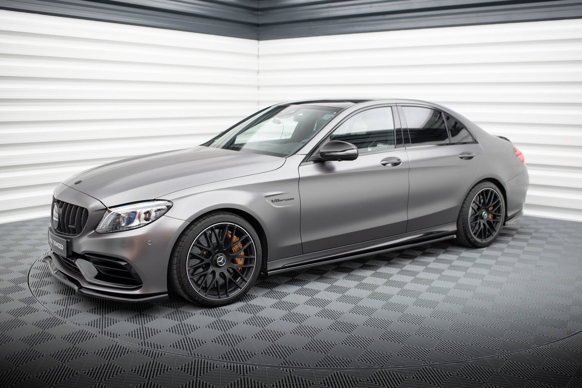 Maxton Design Difusores de taloneras laterales para Mercedes-AMG C63 Sedan / Estate W205 Facelift - imagen 2