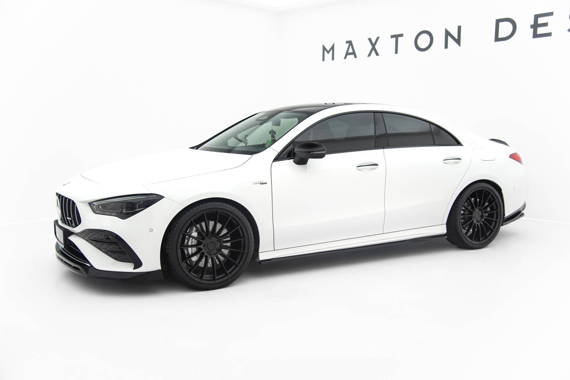 Maxton Design Difusores de taloneras laterales para Mercedes-AMG CLA 35 / 45 Coupe / Shooting Brake C118 Facelift / X118 Facelift - imagen 2
