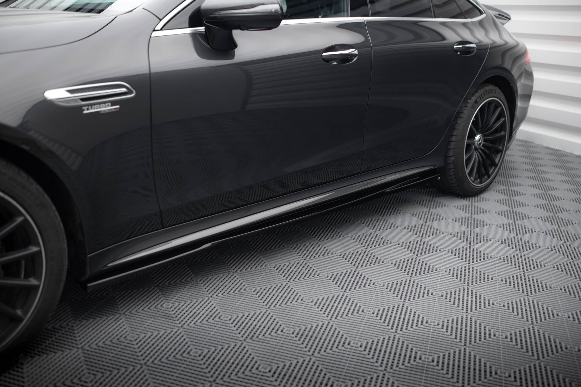 Maxton Design Difusores de taloneras laterales para Mercedes-AMG GT 53 4-Door Coupe X290 - imagen 1