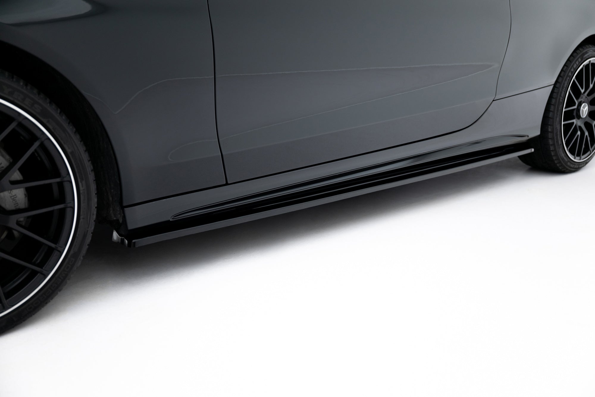 Maxton Design Difusores de taloneras laterales para Mercedes-Benz C Coupe AMG-Line C205 - imagen 1