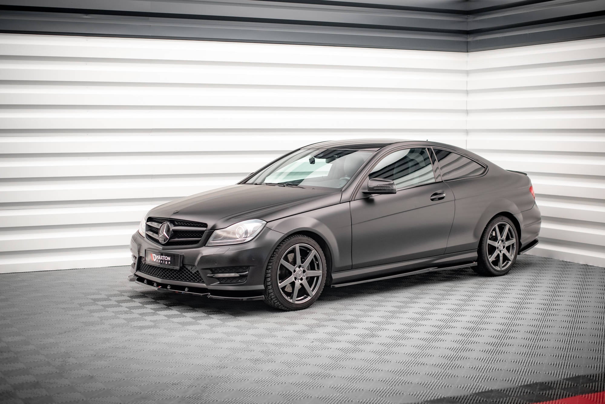 Maxton Design Difusores de taloneras laterales para Mercedes-Benz C Coupe / Sedan / Estate AMG-Line C204 / W204 Facelift / S204 Facelift - imagen 3