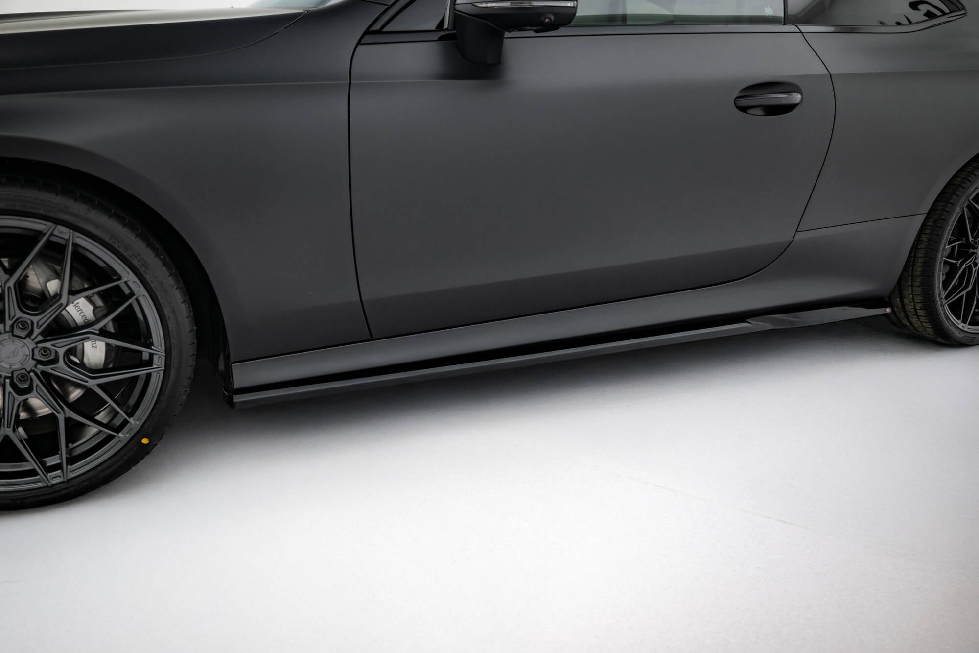 Maxton Design Difusores de taloneras laterales para Mercedes-Benz CLE AMG-Line C236 - imagen 1
