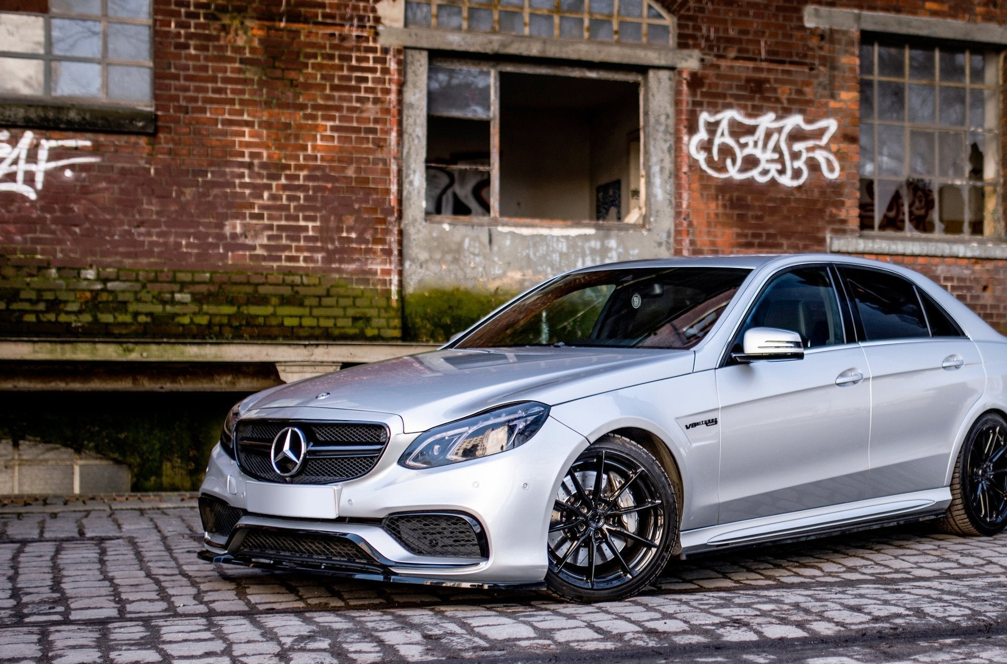Maxton Design Difusores de taloneras laterales para Mercedes-Benz E63 AMG / AMG-Line Sedan W212 Facelift - imagen 8