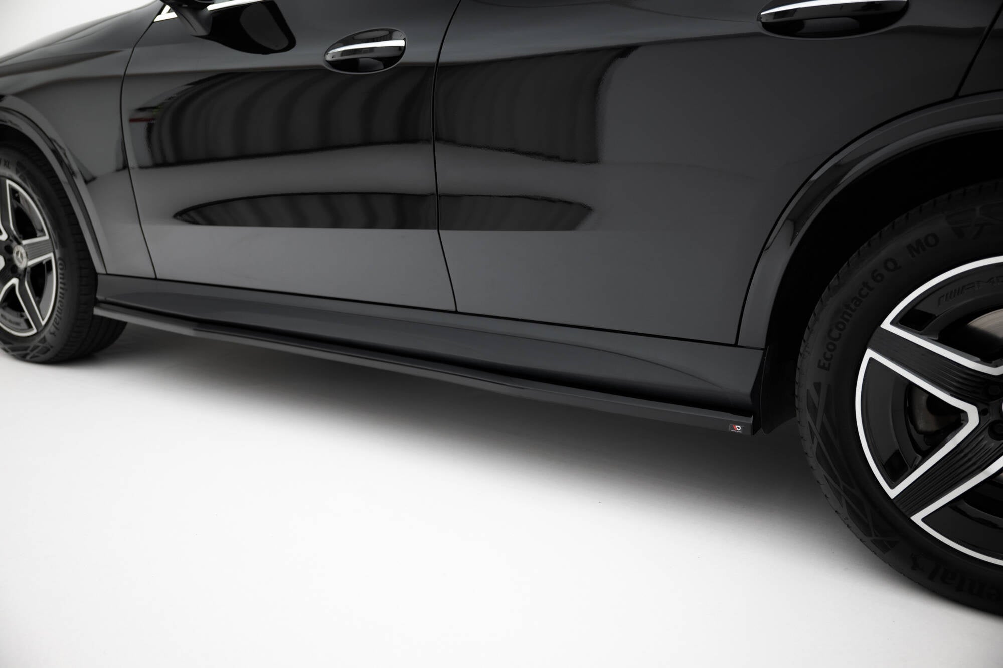 Maxton Design Difusores de taloneras laterales para Mercedes-Benz GLC Coupe AMG-Line C254 - imagen 2