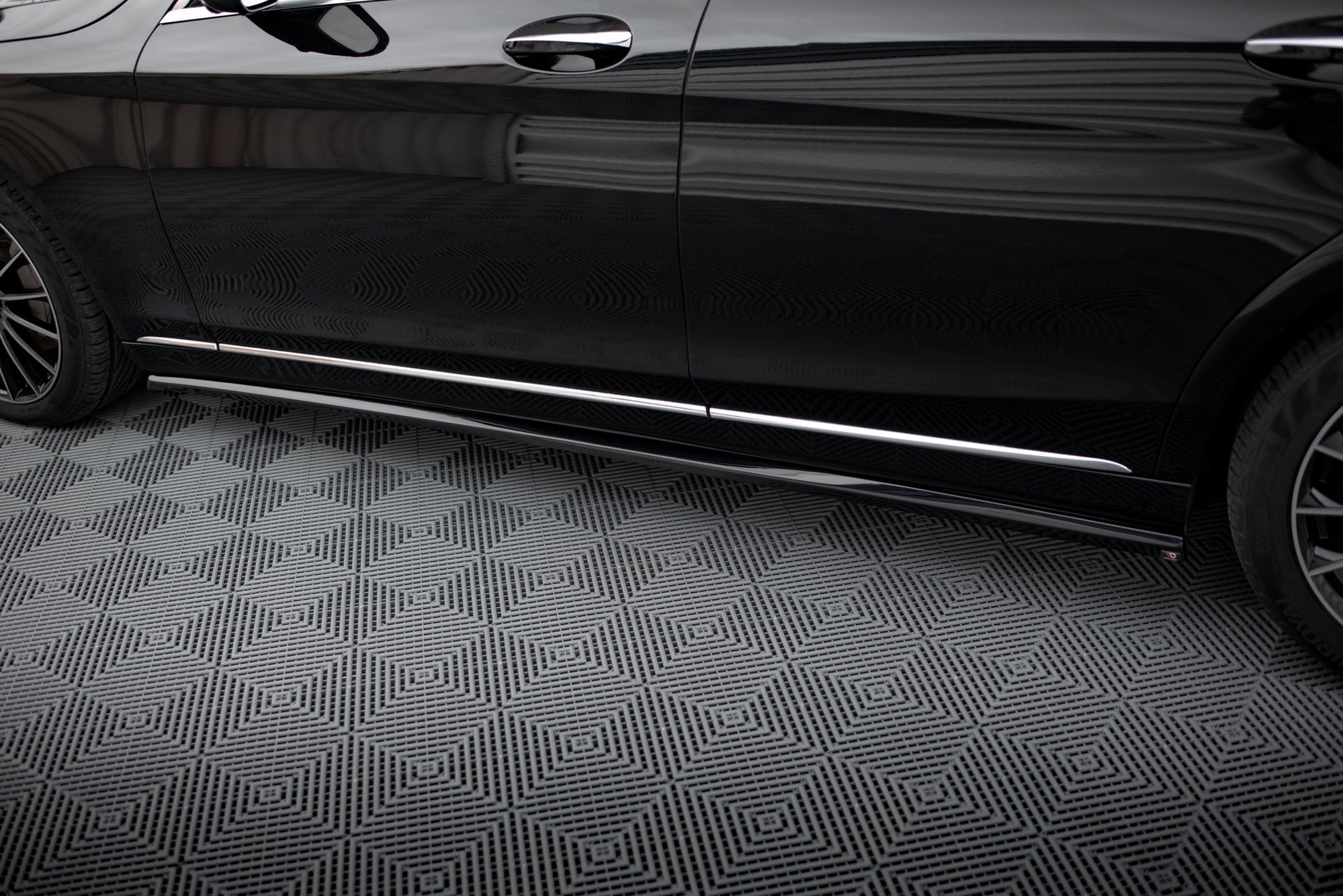 Maxton Design Difusores de taloneras laterales para Mercedes-Benz S W222 - imagen 3