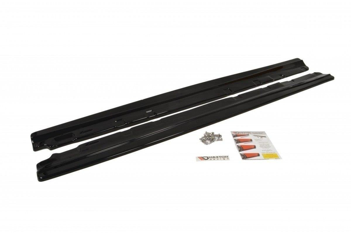 Maxton Design Difusores de taloneras laterales para Mercedes-Benz C63 W204 / S204 / C204 Facelift - imagen 1