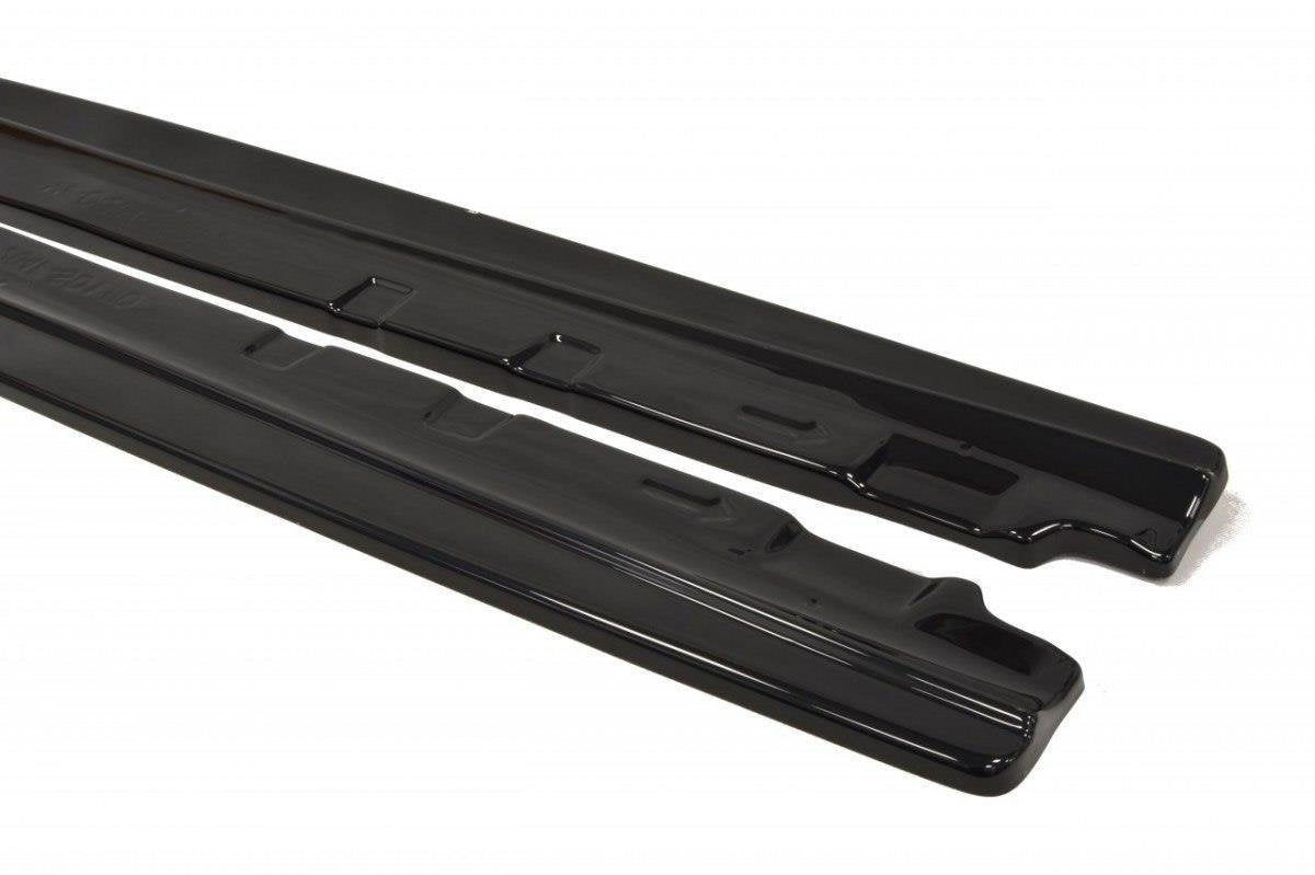 Maxton Design Difusores de taloneras laterales para Mercedes-Benz C63 W204 / S204 / C204 Facelift - imagen 2