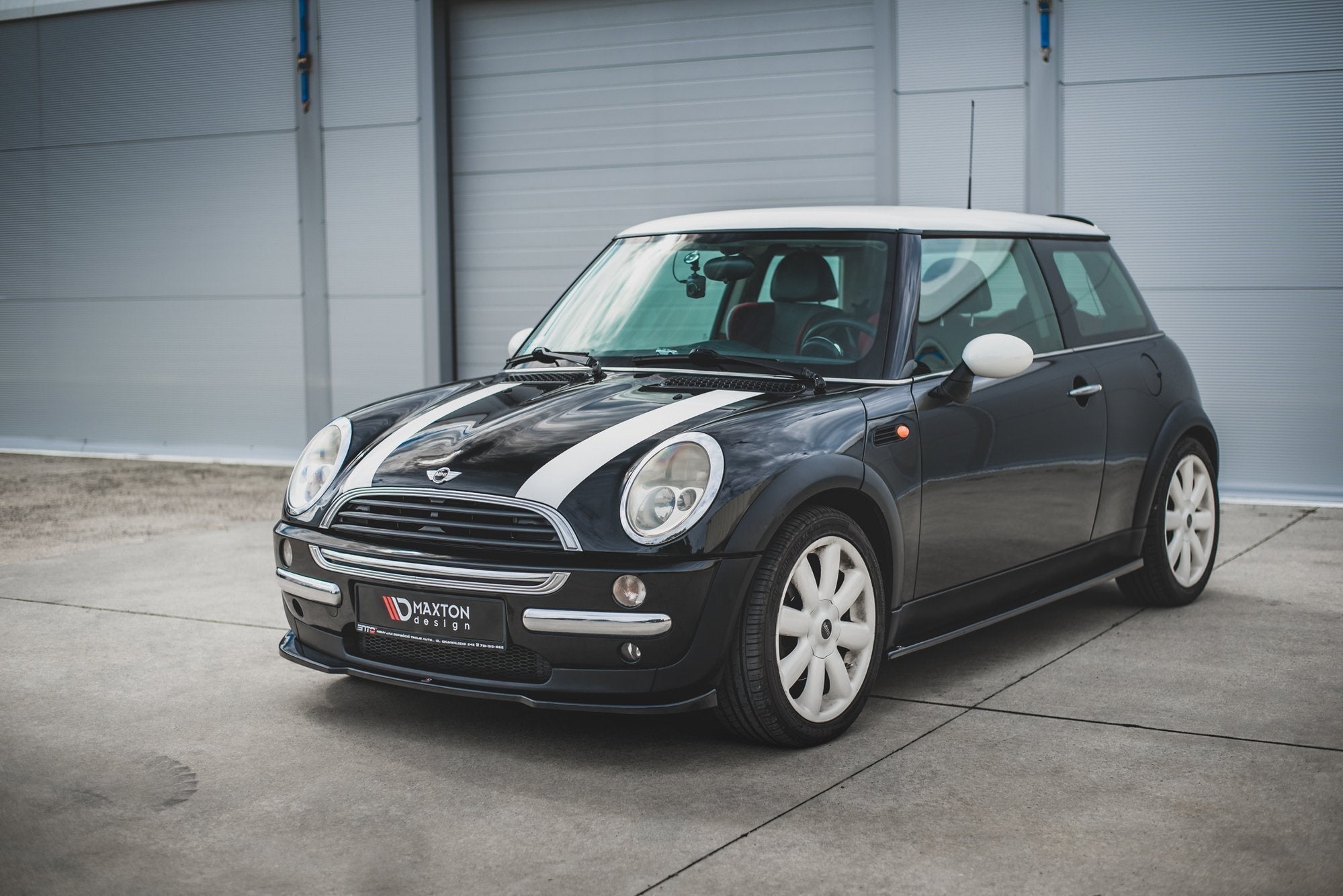 Maxton Design Difusores de taloneras laterales para Mini Cooper / One R50 - imagen 4