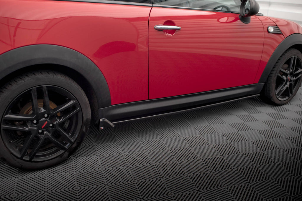 Maxton Design Difusores de taloneras laterales para Mini One R56 - imagen 2