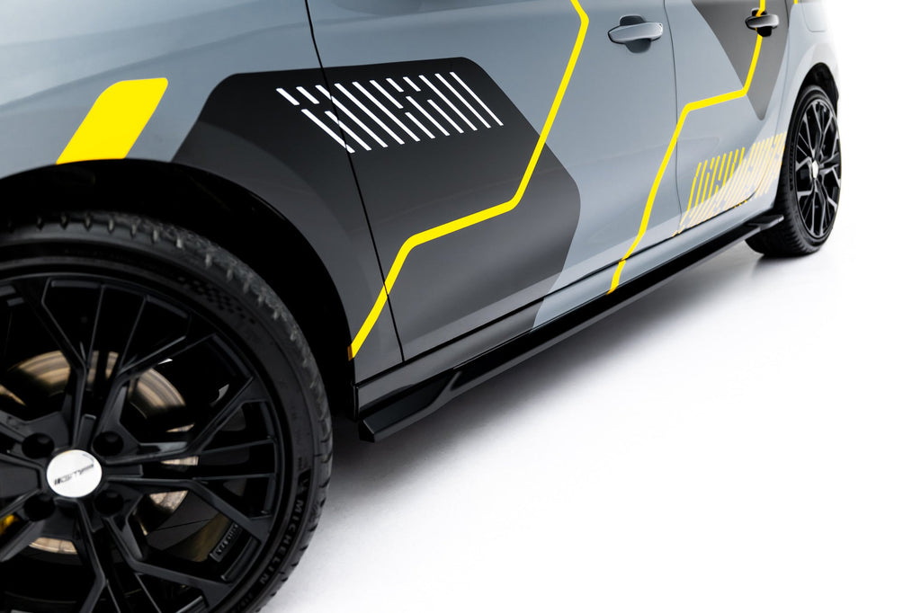 Maxton Design Difusores de taloneras laterales para Opel Corsa F Facelift (Mk6 Facelift) - imagen 2