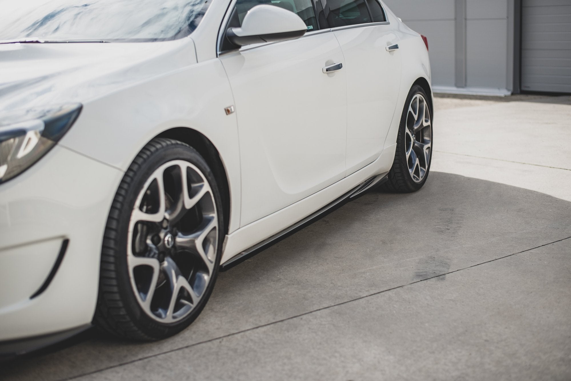 Maxton Design Difusores de taloneras laterales para Opel Insignia Mk. 1 OPC - imagen 1