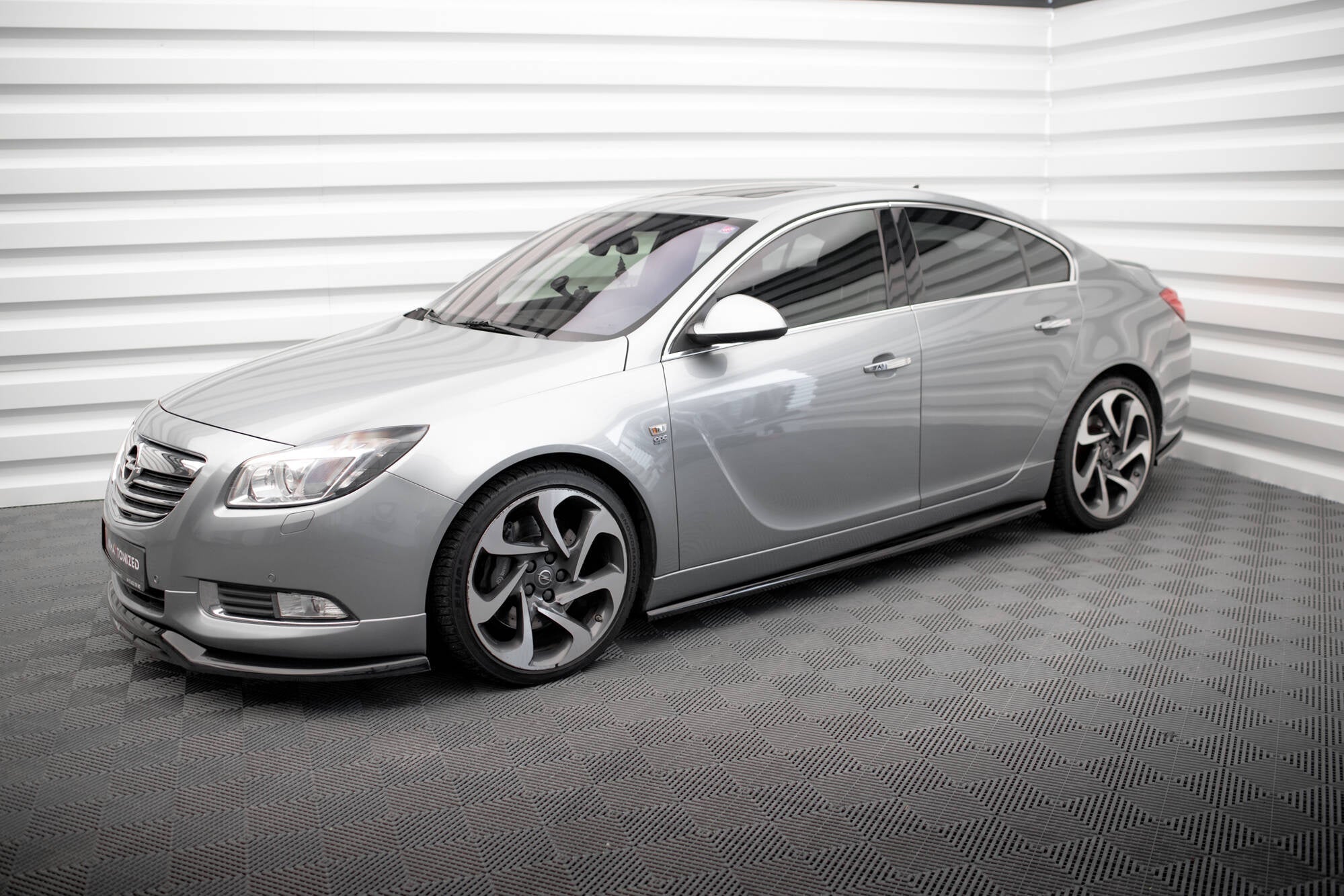 Maxton Design Difusores de taloneras laterales para Opel Insignia OPC-Line Mk1 - imagen 3