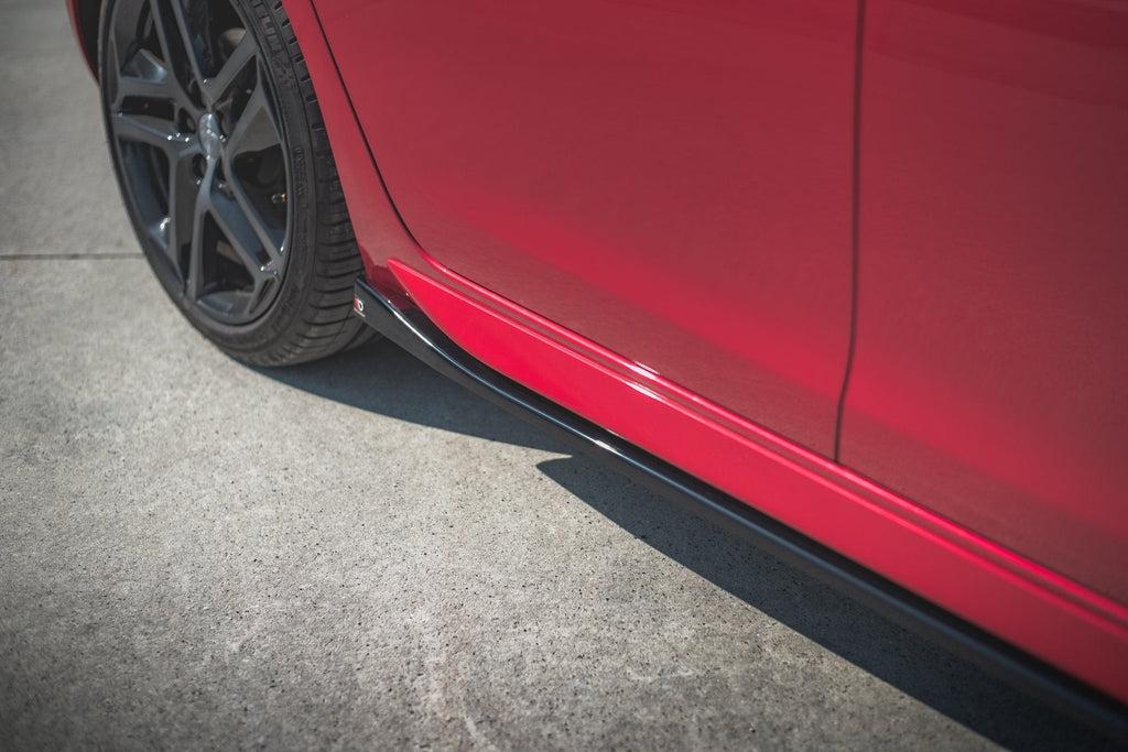 Maxton Design Difusores de taloneras laterales para Peugeot 308 GT Mk2 Facelift - imagen 4