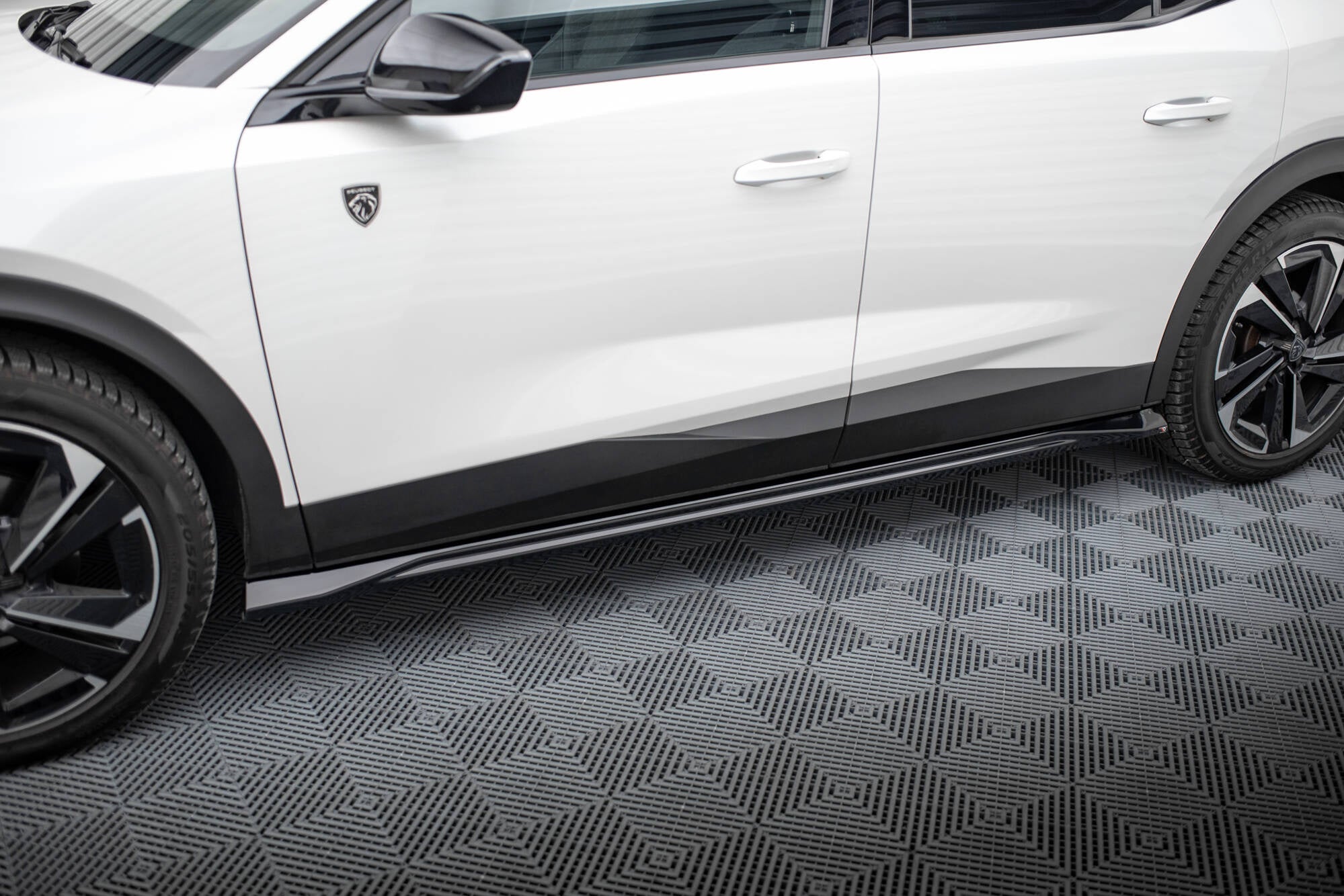 Maxton Design Difusores de taloneras laterales para Peugeot 408 Mk1 - imagen 1