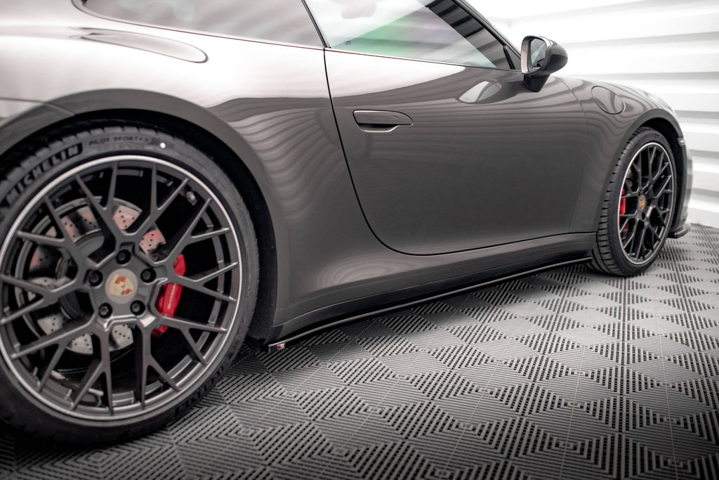 Maxton Design Difusores de taloneras laterales para Porsche 911 Carrera 4S 992 - imagen 2