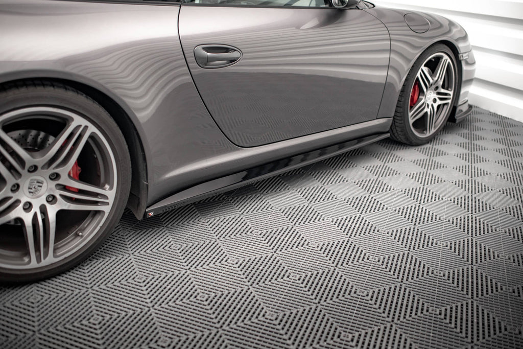 Maxton Design Difusores de taloneras laterales para Porsche 911 Carrera / Carrera GTS 997 Facelift - imagen 1