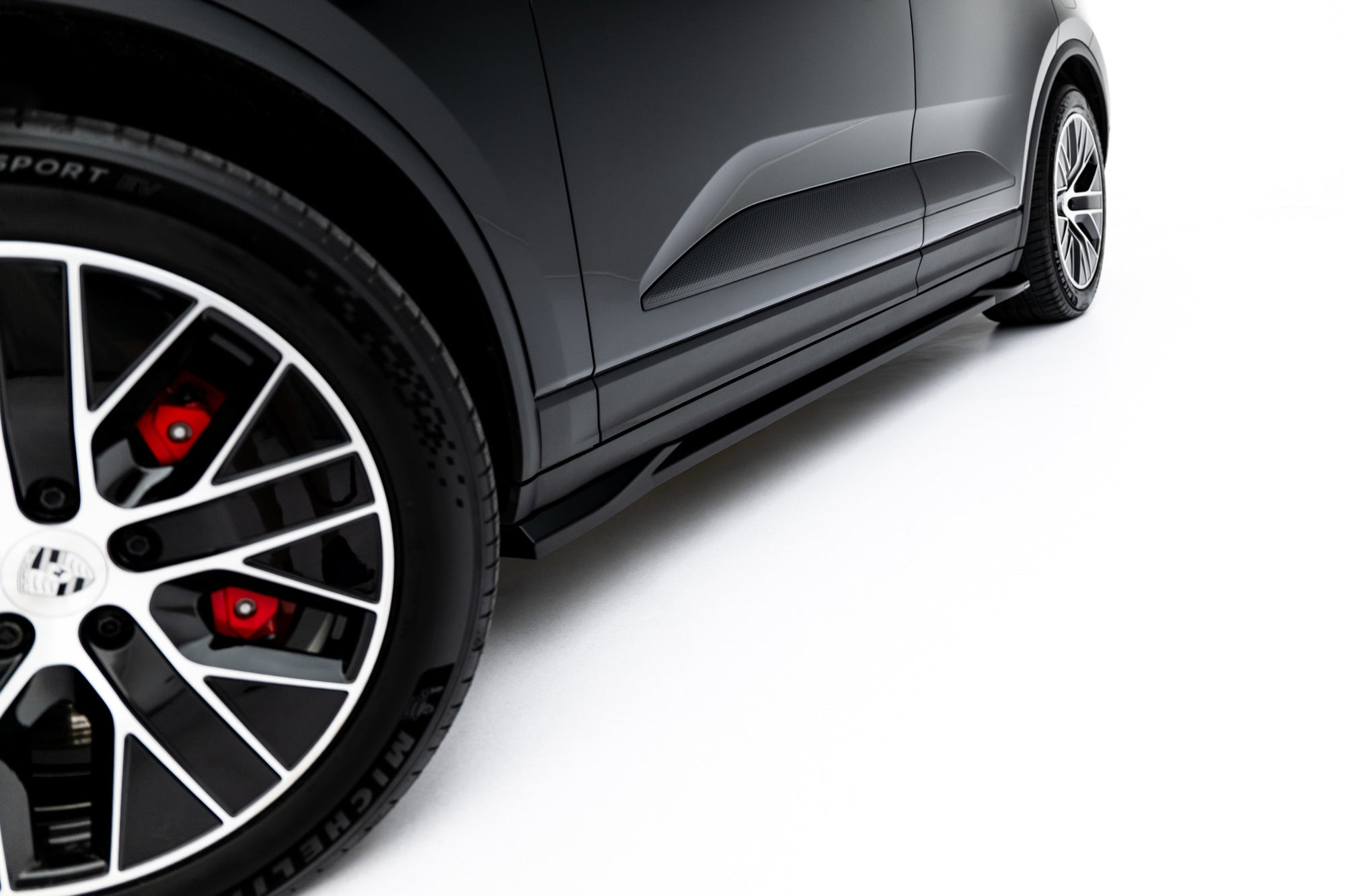 Maxton Design Difusores de taloneras laterales para Porsche Macan EV Mk1 - imagen 5