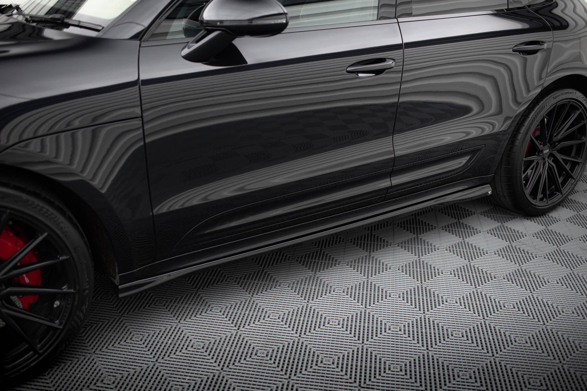 Maxton Design Difusores de taloneras laterales para Porsche Macan T / GTS Mk1 Facelift 2 - imagen 1