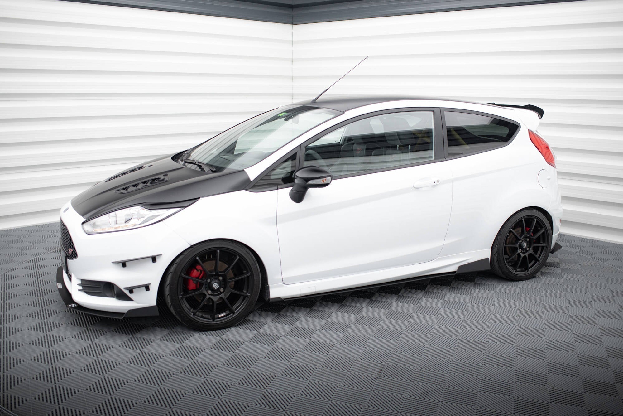 Maxton Design Racing Side Skirts Diffusers para Ford Fiesta ST Mk7 Facelift - imagen 1