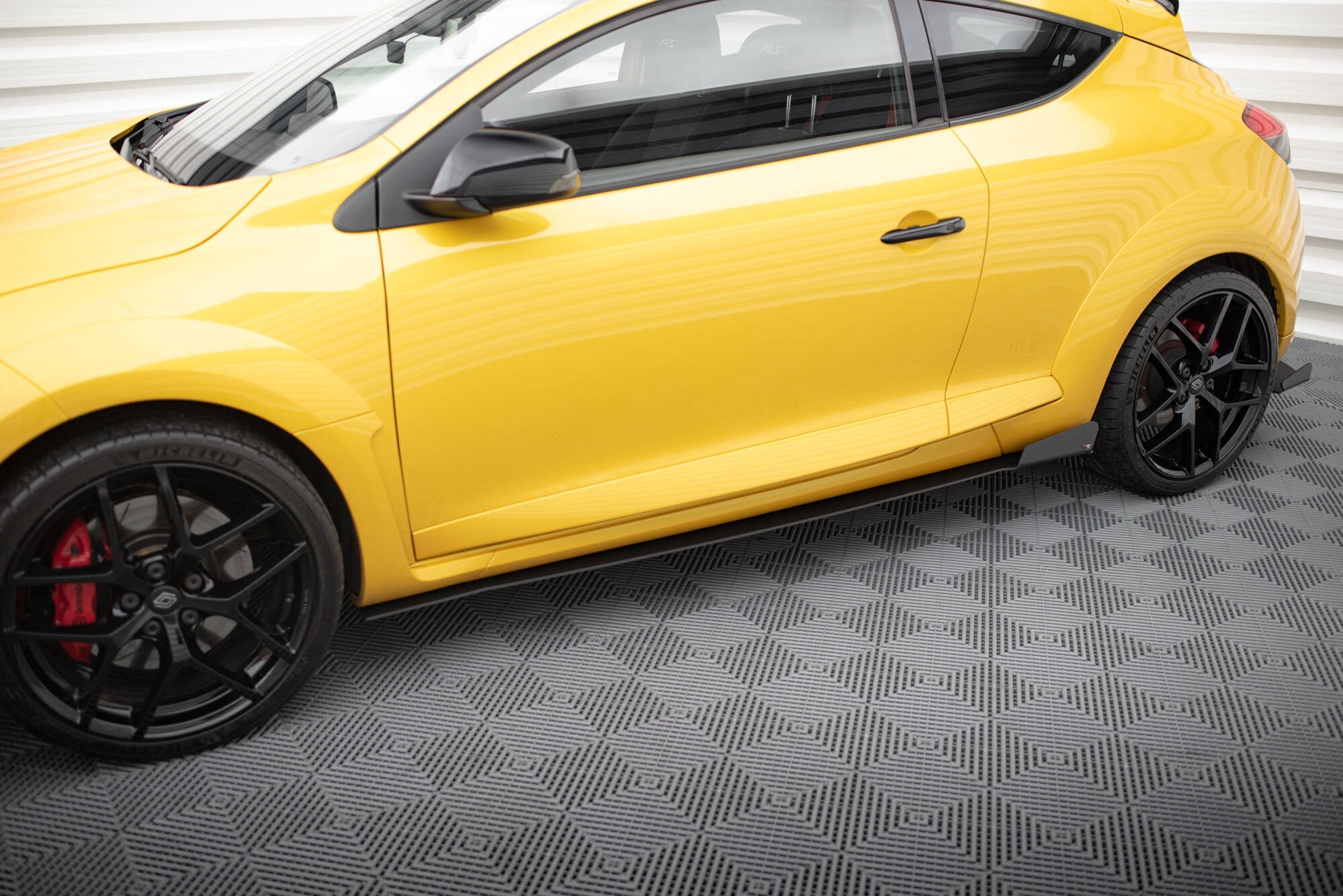 Maxton Design Racing Side Skirts Diffusers para Renault MEGANE Mk3 RS - imagen 2