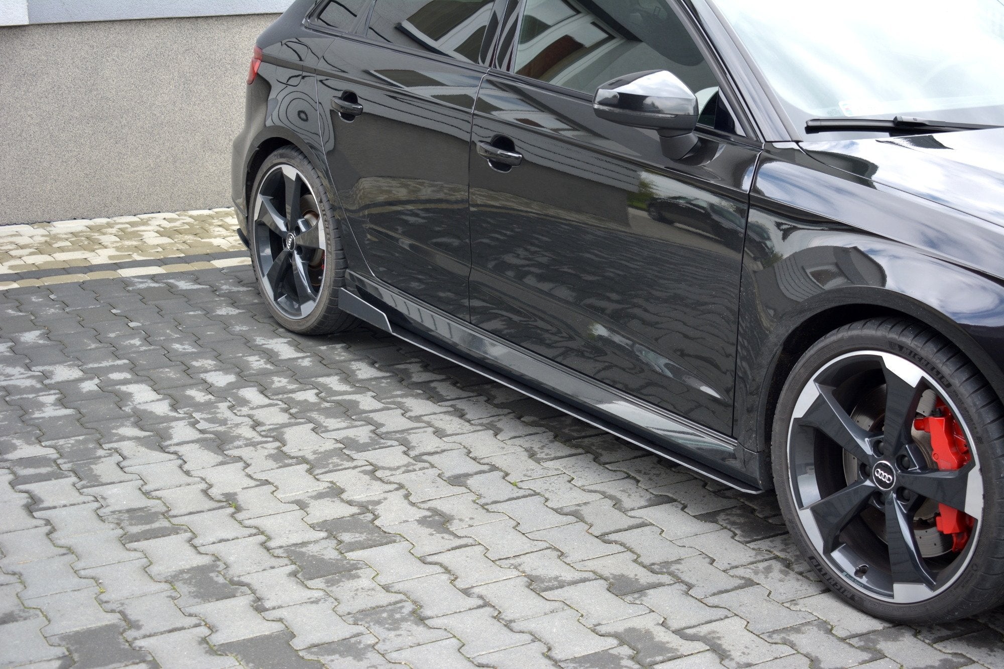 Maxton Design Racing Side Skirts Diffusers V.2 para Audi RS3 Sportback 8V Facelift - imagen 1