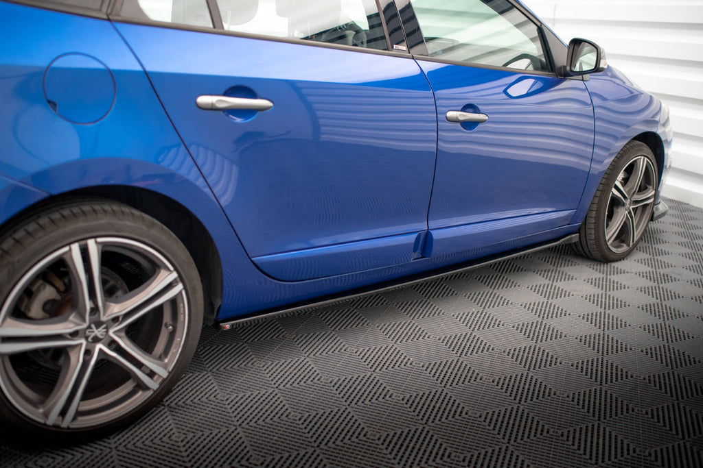 Maxton Design Difusores de taloneras laterales para Renault Megane GT Line Grandtour Mk3 Facelift - imagen 2