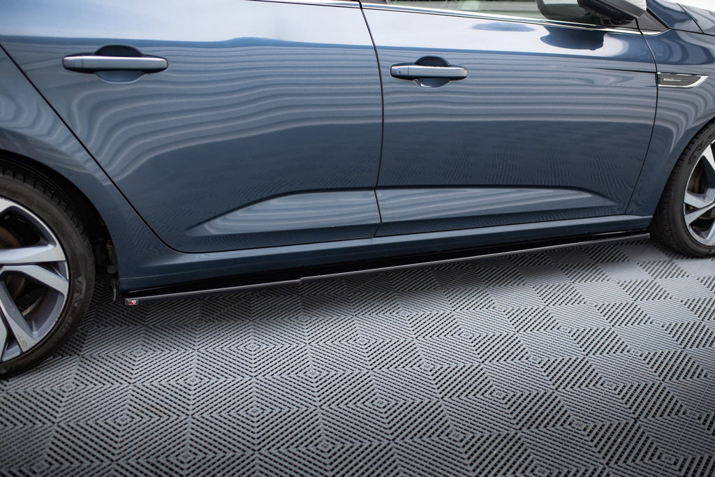 Maxton Design Difusores de taloneras laterales para Renault Megane Hatchback Mk4 - imagen 2