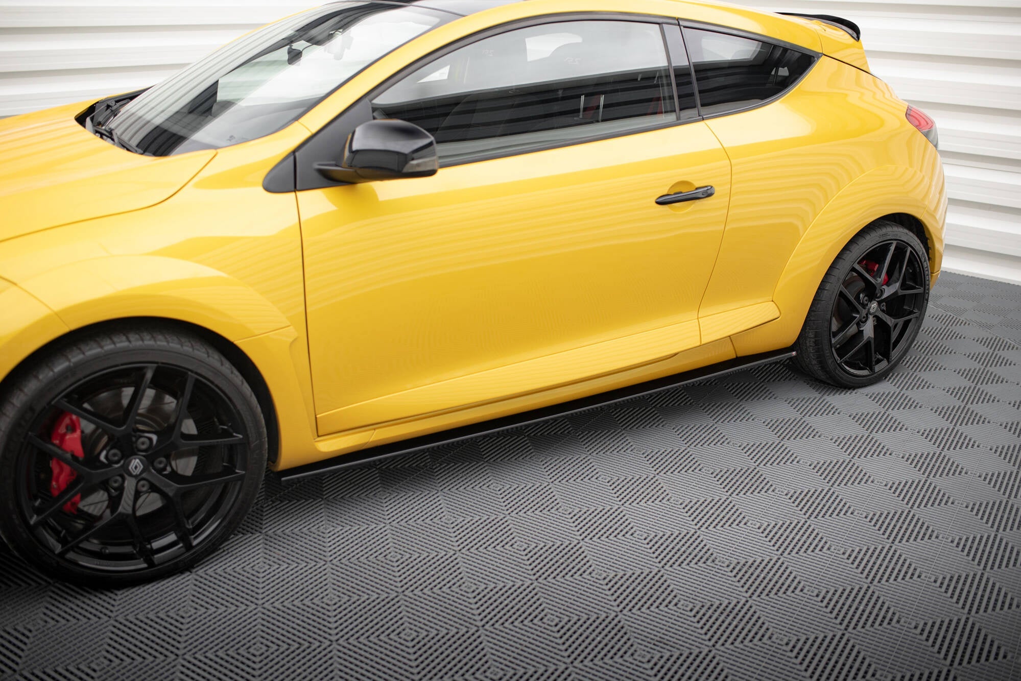 Maxton Design Difusores de taloneras laterales para Renault Megane RS Mk3 - imagen 1