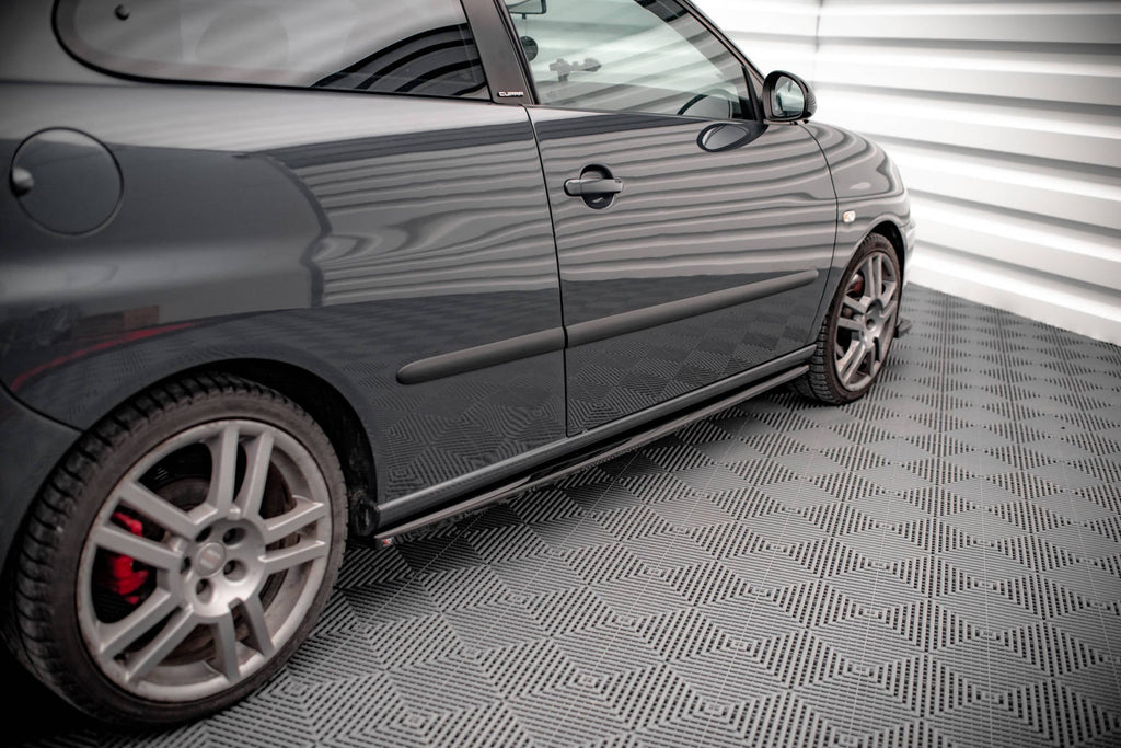 Maxton Design Difusores de taloneras laterales para Seat Ibiza Cupra Mk3 - imagen 3