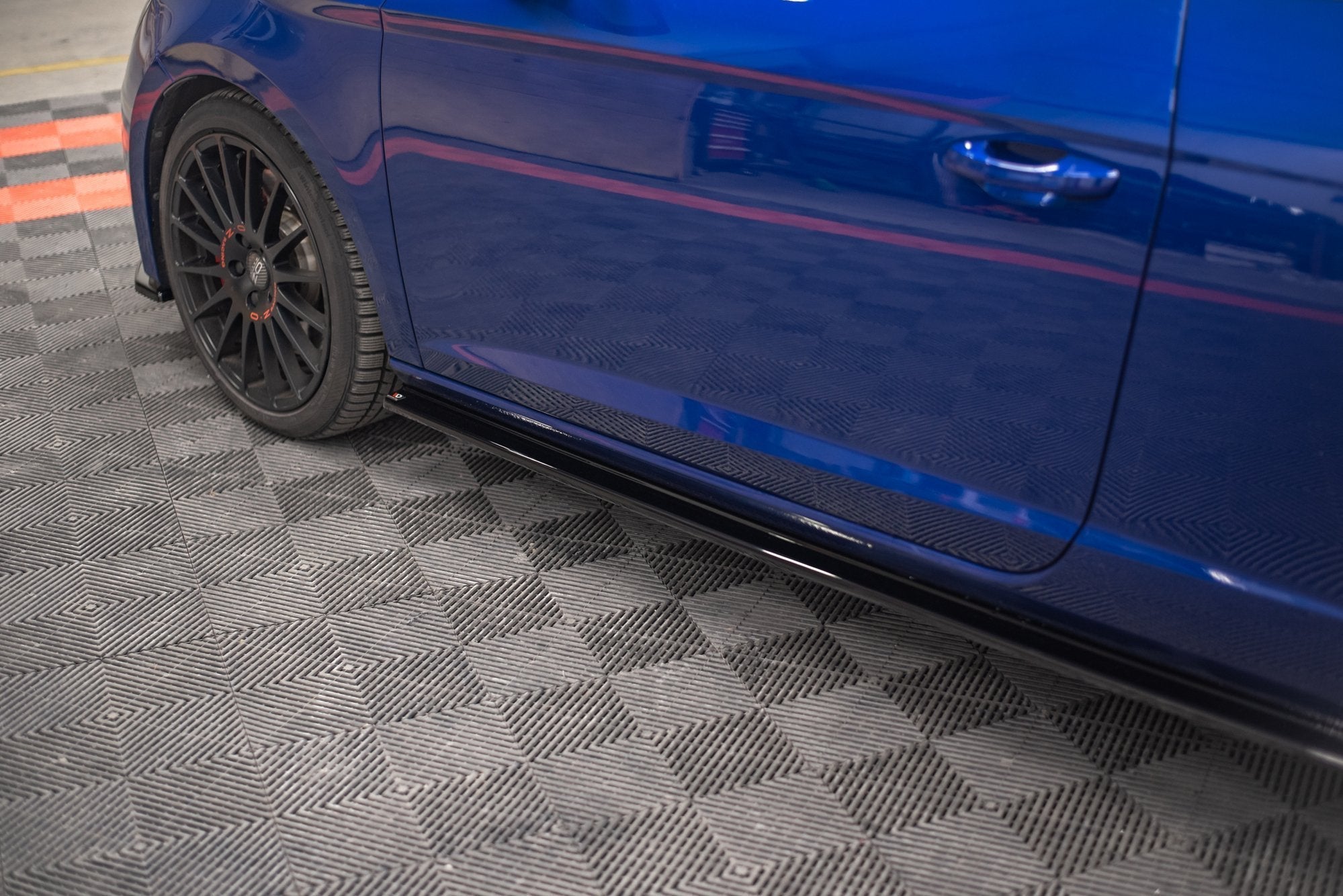Maxton Design Difusores de taloneras laterales para Seat Leon Cupra / FR SC Mk3 / Mk3 Facelift - imagen 4