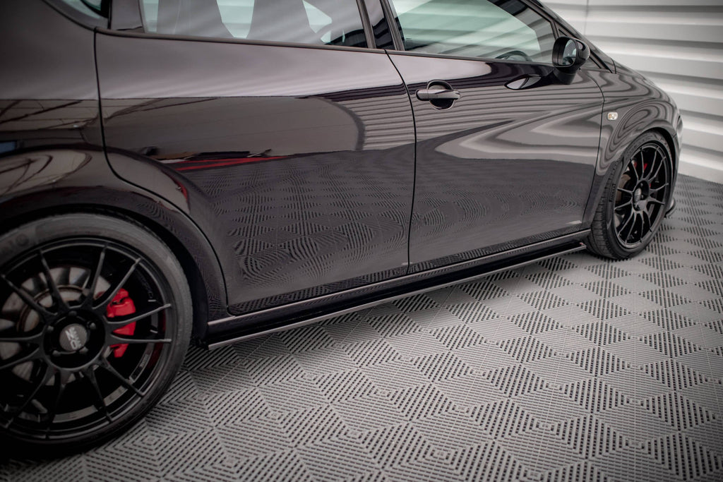 Maxton Design Difusores de taloneras laterales para Seat Leon Mk2 Cupra / FR - imagen 2