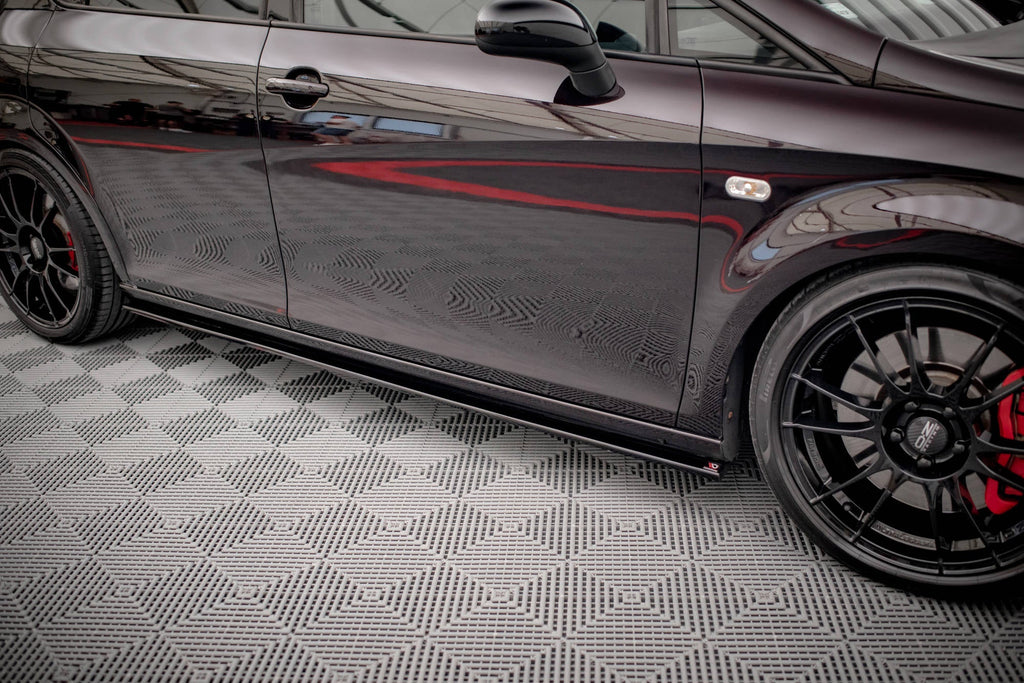 Maxton Design Difusores de taloneras laterales para Seat Leon Mk2 Cupra / FR - imagen 1