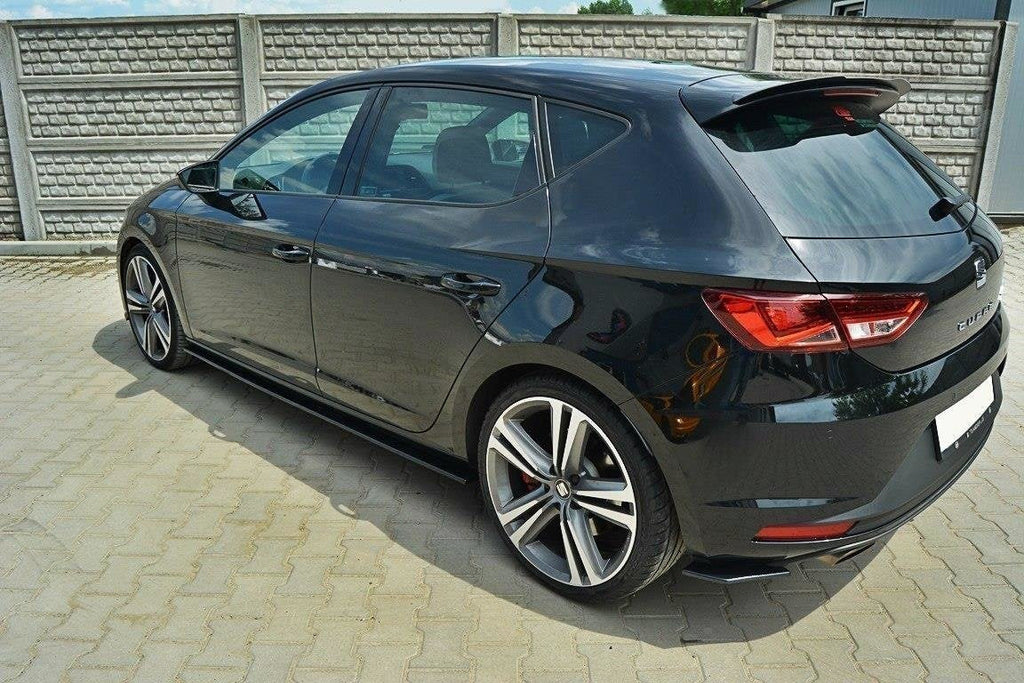 Maxton Design Difusores de taloneras laterales para Seat Leon Mk3 Cupra / FR - imagen 3
