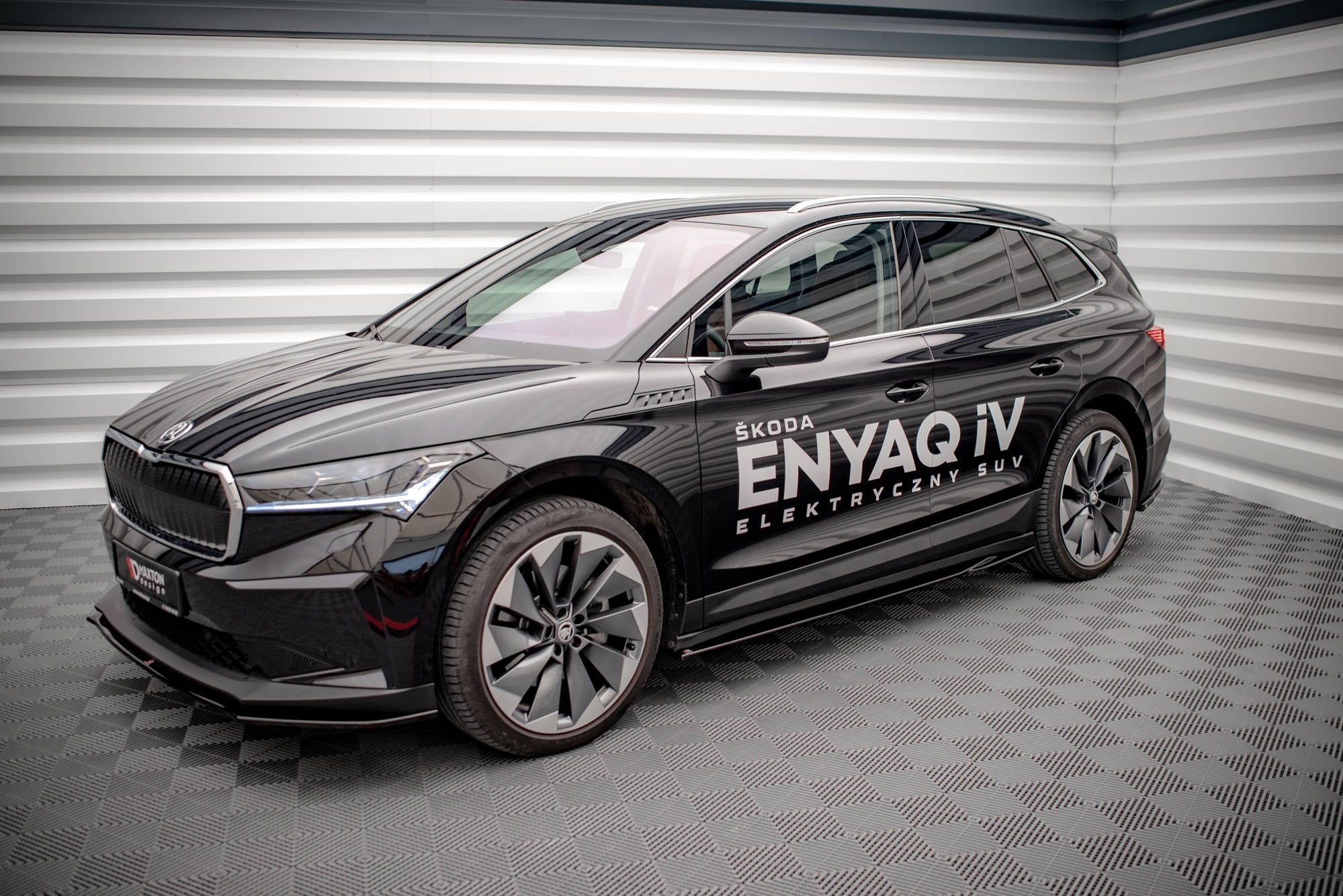 Maxton Design Difusores de taloneras laterales para Skoda Enyaq iV - imagen 3