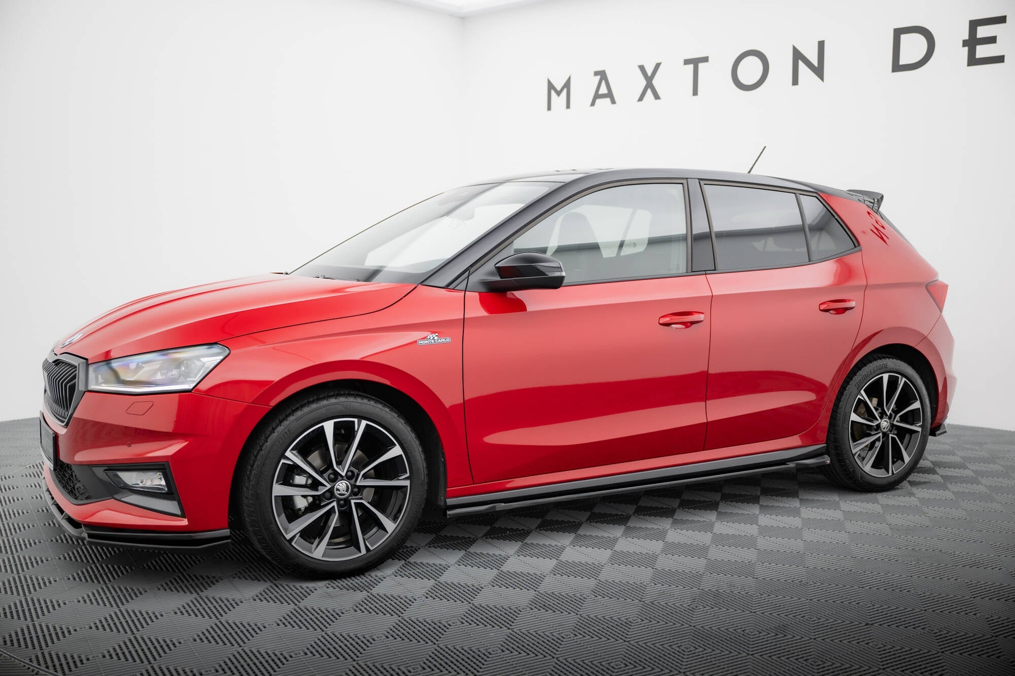 Maxton Design Difusores de taloneras laterales para Skoda Fabia Monte Carlo Mk4 - imagen 2