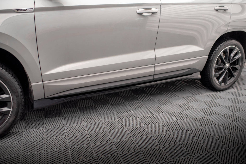 Maxton Design Difusores de taloneras laterales para Skoda Karoq Sportline Mk1 - imagen 1
