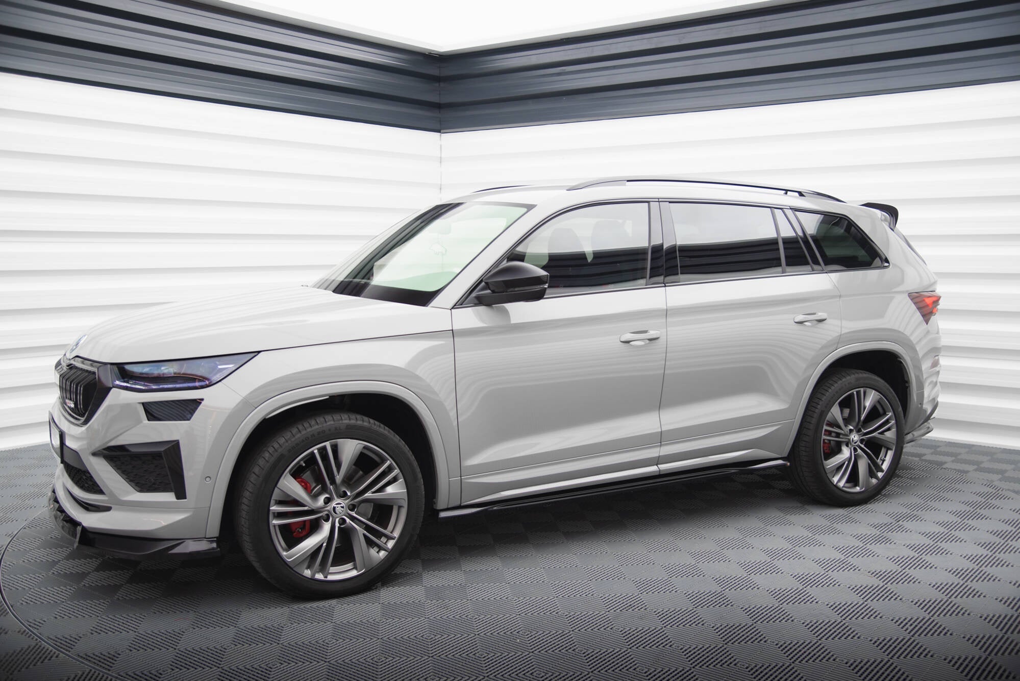 Maxton Design Difusores de taloneras laterales para Skoda Kodiaq RS Mk1 / Mk1 Facelift - imagen 2