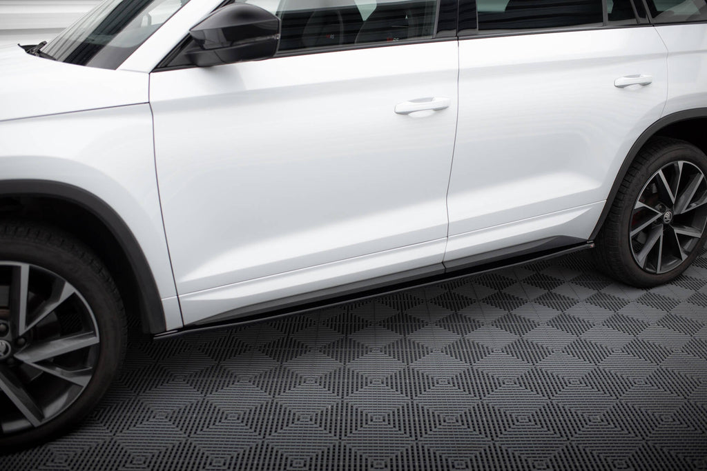 Maxton Design Difusores de taloneras laterales para Skoda Kodiaq Sportline/RS Mk1 / Mk1 Facelift - imagen 1