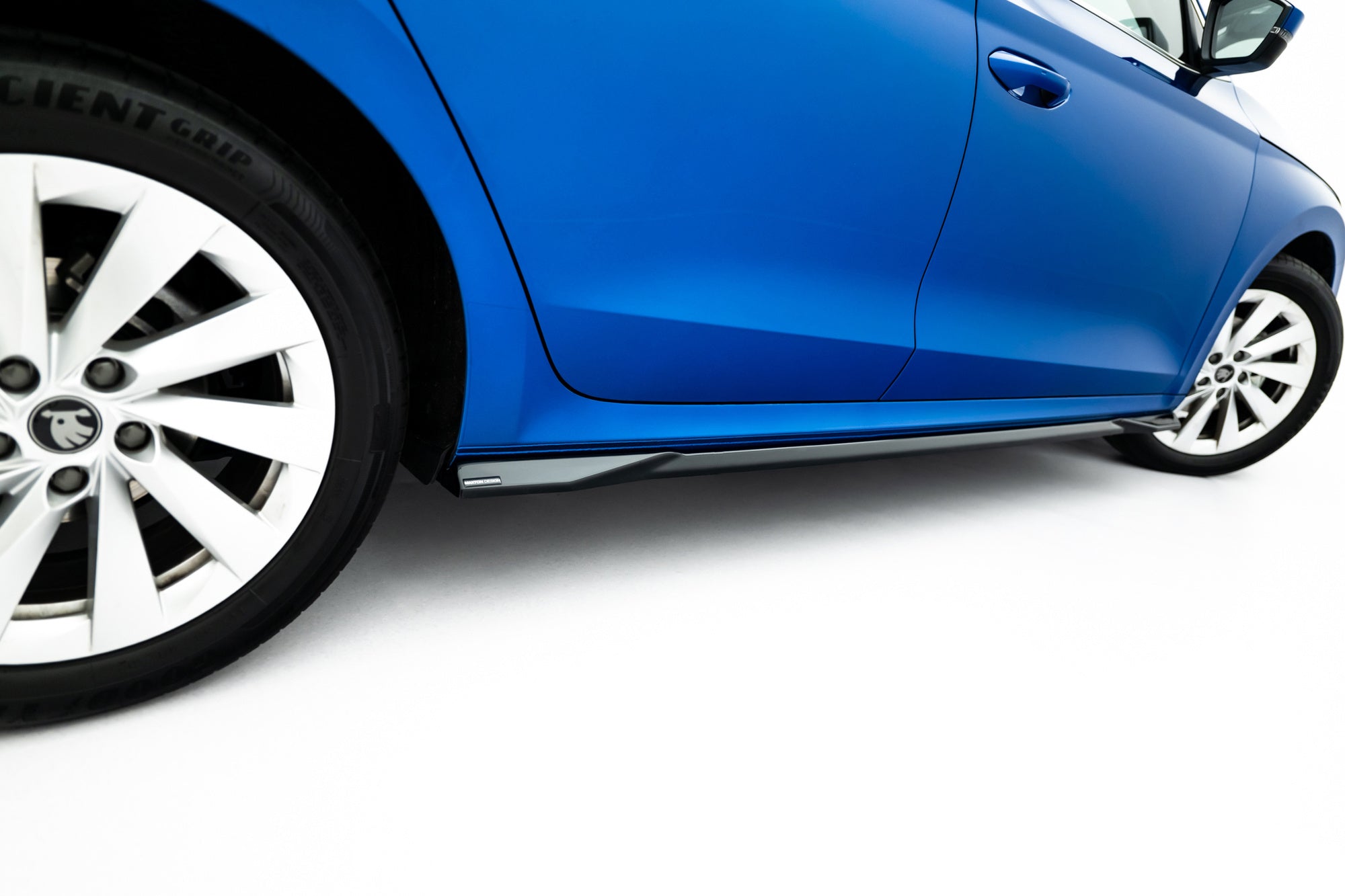 Maxton Design Difusores de taloneras laterales para Skoda Octavia Liftback / Combi Mk4 Facelift - imagen 3