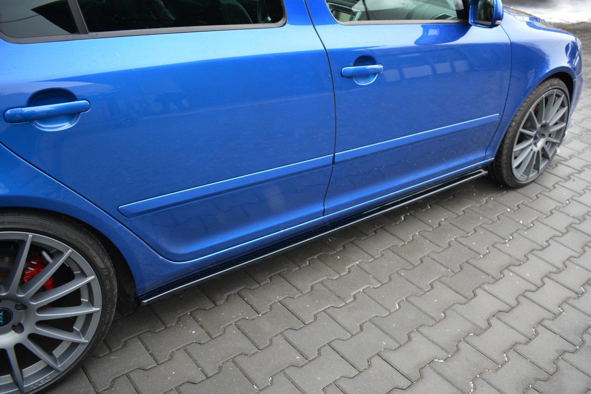 Maxton Design Difusores de taloneras laterales para Skoda Octavia RS Mk2 / Mk2 Facelift - imagen 1