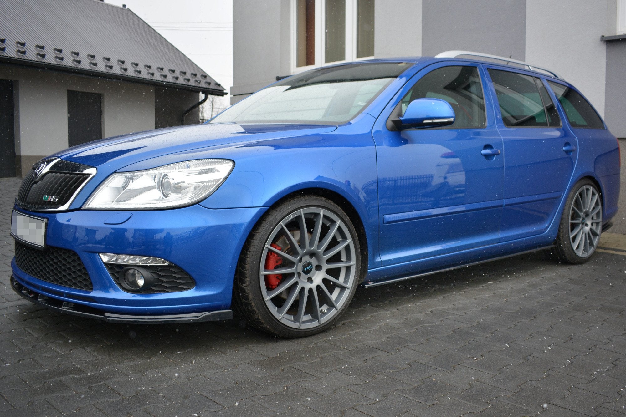 Maxton Design Difusores de taloneras laterales para Skoda Octavia RS Mk2 / Mk2 Facelift - imagen 2