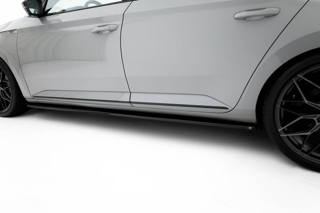Maxton Design Difusores de taloneras laterales para Skoda Superb Liftback / Combi Mk3 - imagen 3